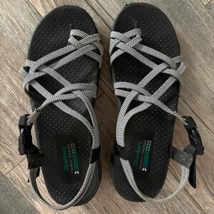sketchers sandals